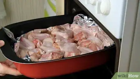 Imagen titulada Bake Chicken Wings Step 12