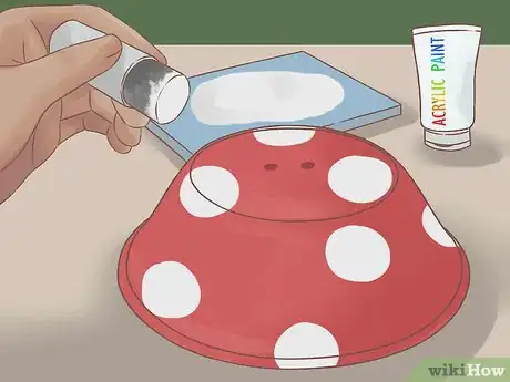 Imagen titulada Make Decorative Garden Mushrooms Step 12