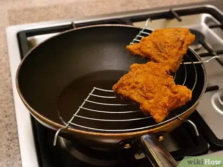 Imagen titulada Reheat Fried Chicken Step 9