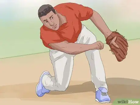 Imagen titulada Throw a Softball Step 25