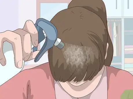 Imagen titulada Cut Wispy Bangs Step 12.jpeg