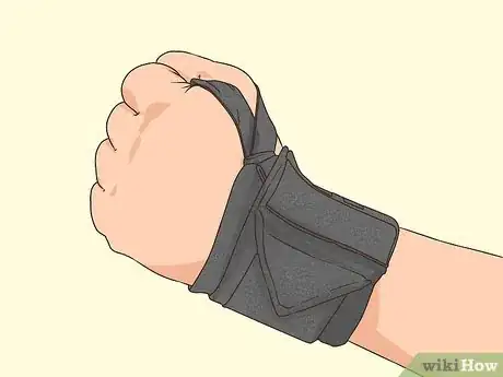 Imagen titulada Use Wrist Wraps Step 5