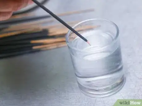 Imagen titulada Burn Incense Sticks Step 11