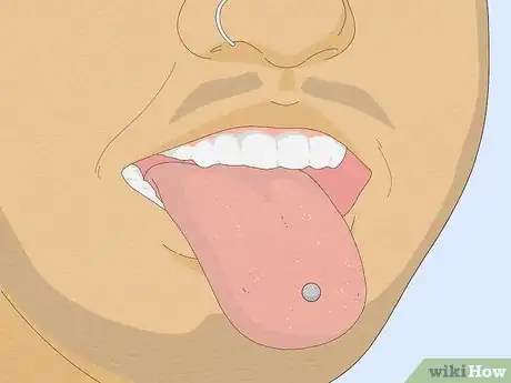 Imagen titulada Change a Tongue Piercing Step 4