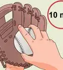ablandar un guante de béisbol