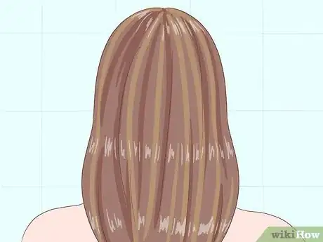 Imagen titulada Prepare Your Hair for Bleaching Step 9