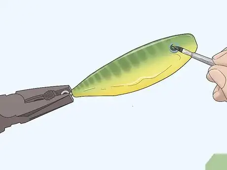 Imagen titulada Make Wooden Fishing Lures Step 20