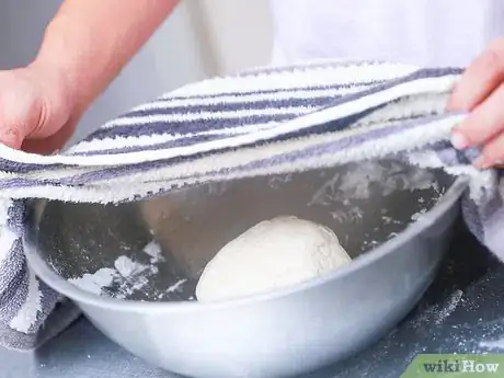 Imagen titulada Toss Pizza Dough Step 7