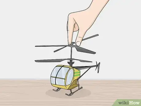 Imagen titulada Fly a Remote Control Helicopter Step 2