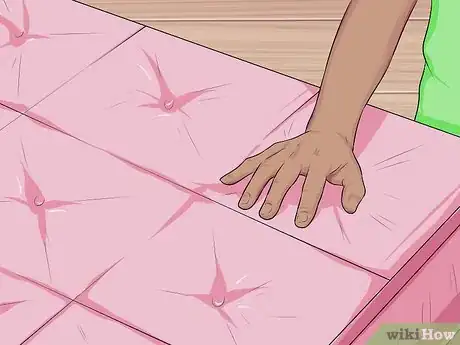 Imagen titulada Sleep with a Pinched Nerve Step 1