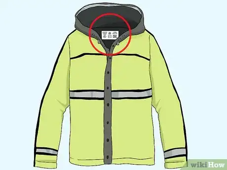 Imagen titulada Clean a Raincoat Step 1