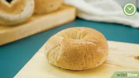 Imagen titulada Make a Frozen Bagel Taste Freshly Baked Step 1