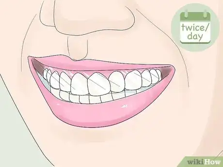 Imagen titulada Apply Crest 3D White Strips Step 8