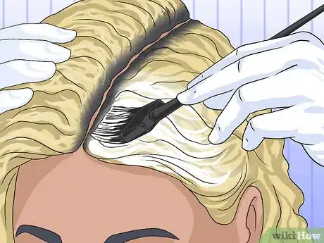 Imagen titulada Bleach African American Hair Step 16