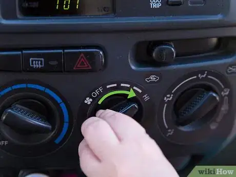 Imagen titulada Eliminate Odor from a Car Air Conditioner Step 5