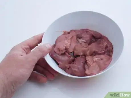 Imagen titulada Clean Chicken Livers Step 8