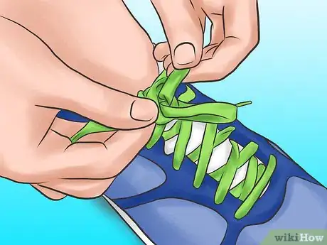 Imagen titulada Tie Your Shoe Laces Differently Step 5