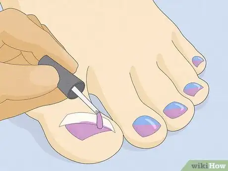 Imagen titulada Have Pretty Toenails Step 18