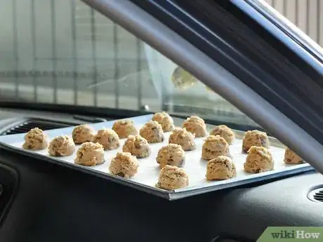 Imagen titulada Bake Cookies on Your Car Dashboard Step 6