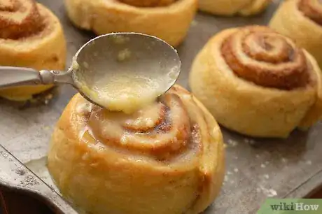 Imagen titulada Make Cinnabon Rolls Step 13