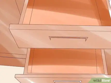 Imagen titulada Organize Kitchen Cabinets Step 14