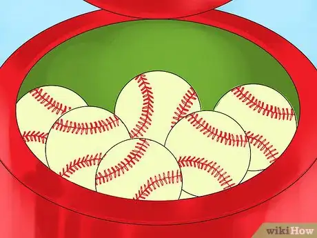 Imagen titulada Clean a Dirty Baseball Step 16