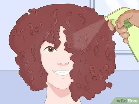 Imagen titulada Make Straight Hair Into Afro Hair Step 9