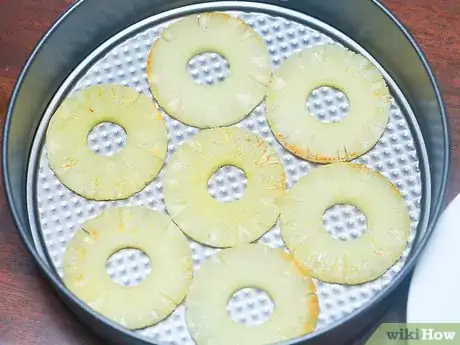 Imagen titulada Make a Pineapple Upside Down Cake Step 6