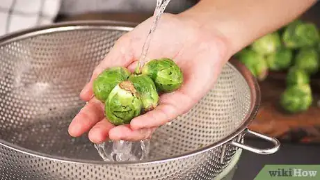 Imagen titulada Cook Brussels Sprouts Step 2