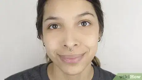 Imagen titulada Make a Fake Septum Piercing Final