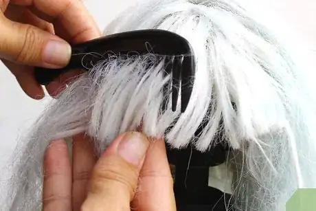 Imagen titulada Untangle a Wig Step 8