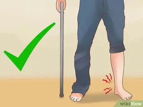 Imagen titulada Hold and Use a Cane Correctly Step 4