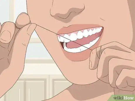 Imagen titulada Use a Whitening Pen Step 3.jpeg