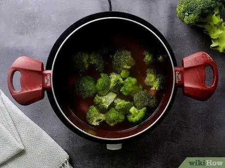 Imagen titulada Parboil Broccoli Step 4