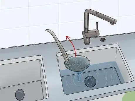 Imagen titulada Fix Your Kitchen Sink Step 1