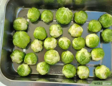 Imagen titulada Roast Frozen Brussel Sprouts Step 7