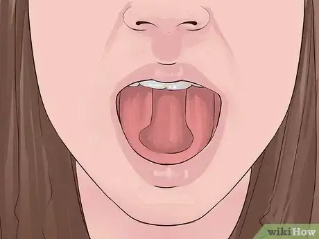 Imagen titulada Roll Your Tongue Step 4