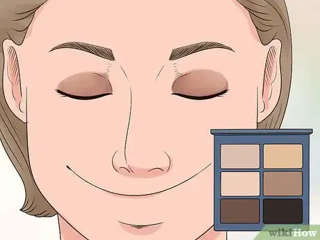 Imagen titulada Apply Makeup on Round Eyes Step 4