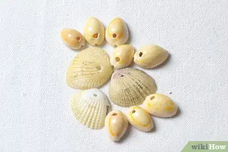 Imagen titulada Make a Shell Necklace Step 12