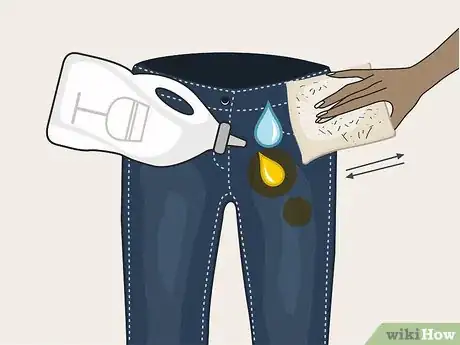 Imagen titulada Remove a Stain from a Pair of Jeans Step 16