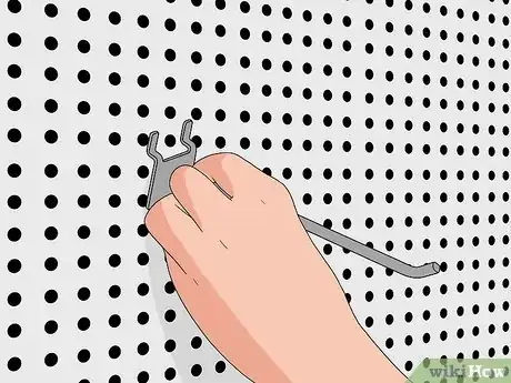 Imagen titulada Hang Tools on a Pegboard Step 19