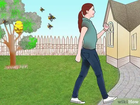 Imagen titulada Stop a Bee from Stinging You Step 13