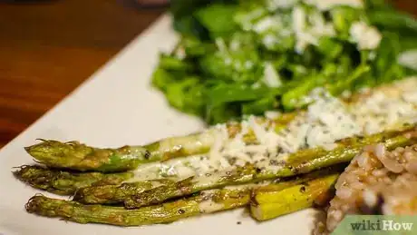 Imagen titulada Cook Asparagus in the Oven Step 8