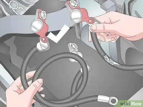 Imagen titulada Reconnect a Car Battery Step 7