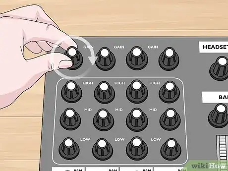 Imagen titulada Use a Mixer Step 10