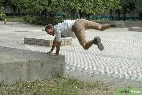 Imagen titulada Get Started in Parkour or Free Running Step 5