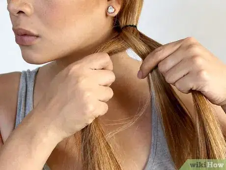 Imagen titulada Do a Fish Tail Plait in Your Hair Step 21