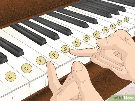 Imagen titulada Play Chopsticks on a Keyboard or Piano Step 10