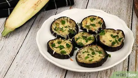 Imagen titulada Bake Eggplant Step 10