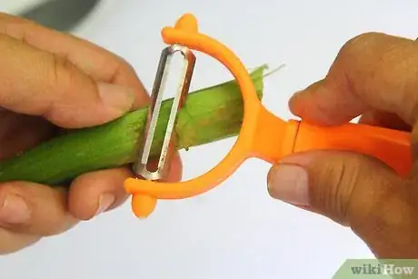 Imagen titulada Cut Celery Step 4
